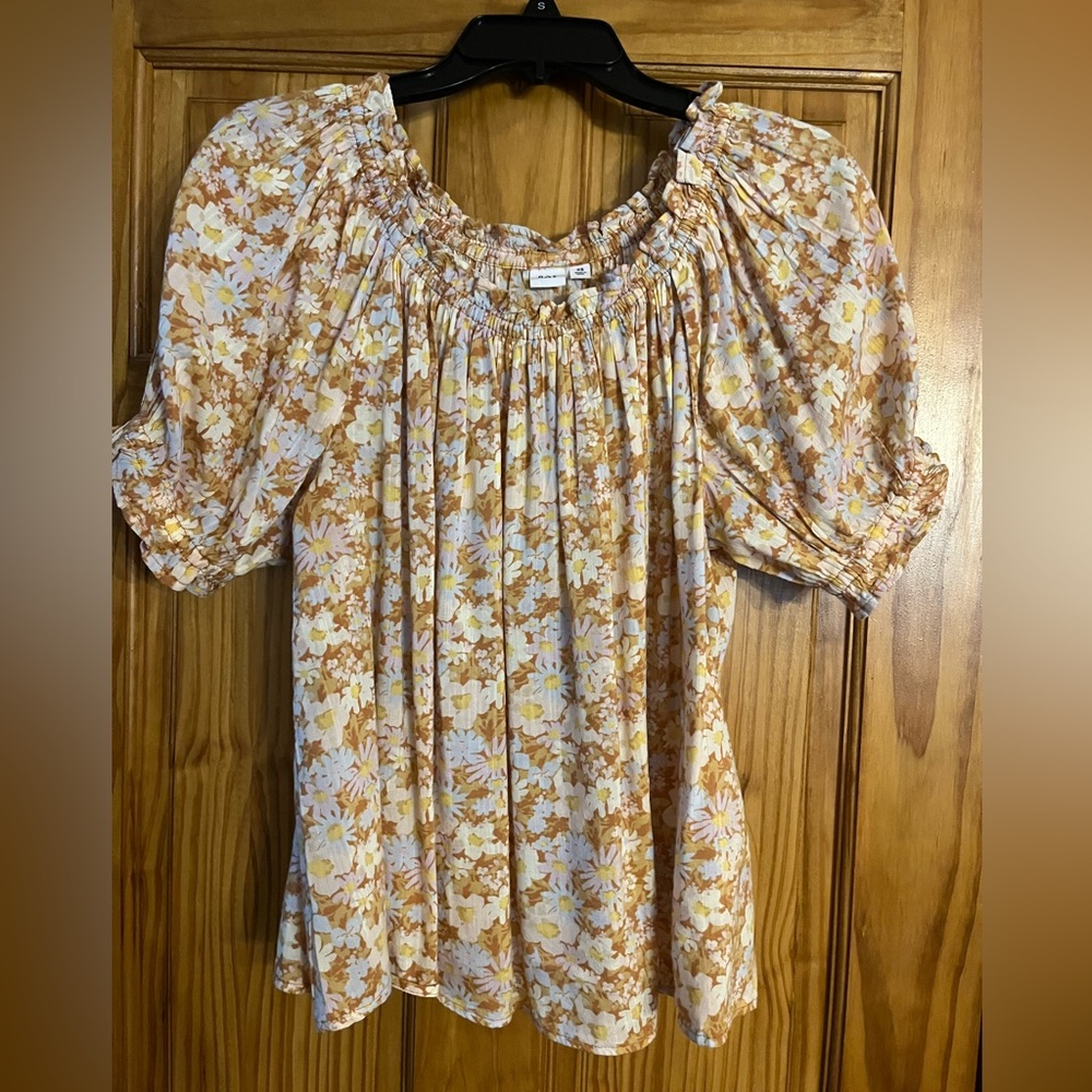 Floral Puff Sleeve Top